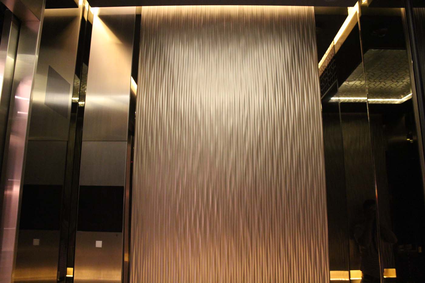 DUBAI MALL CABIN - 4